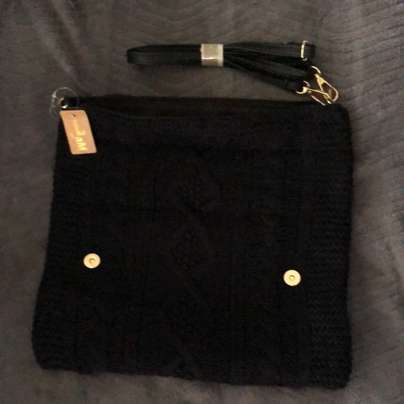 Sweater versatile purse - Picture 2 of 3